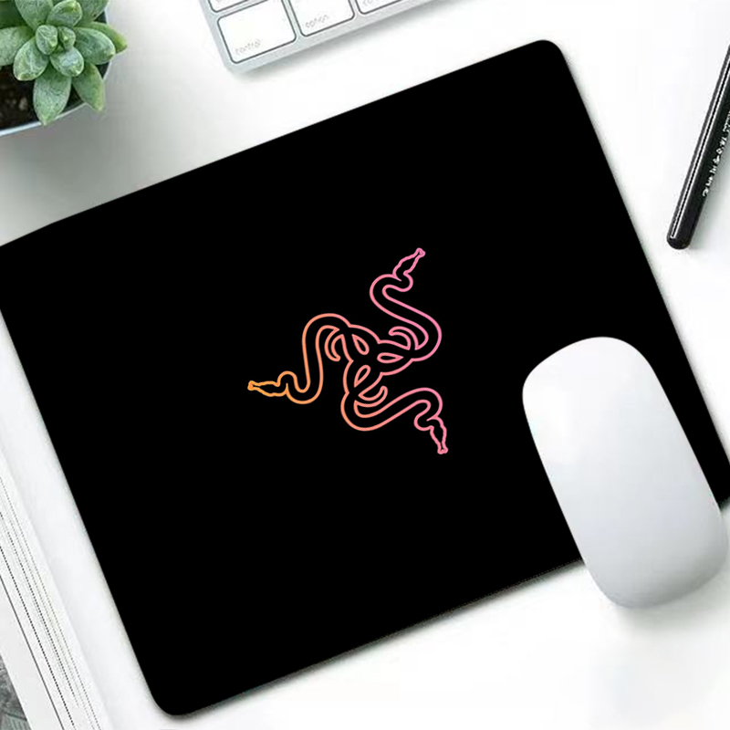 Razer Luxury Mouse Pad Anime G - Good Laptop Accessories ulasan dan harga